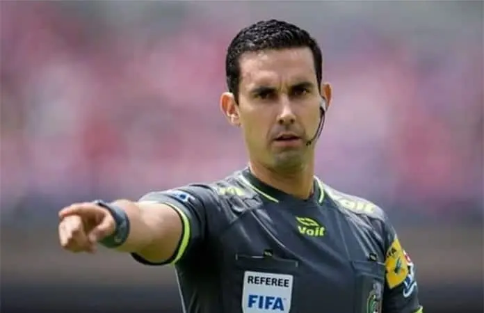 Árbitros mexicanos comienzan concentración rumbo a la Copa del Mundo