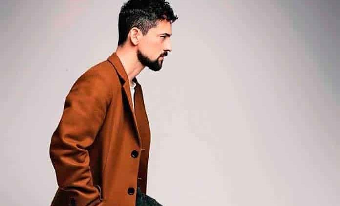 Luis Gerardo Méndez, doble identidad