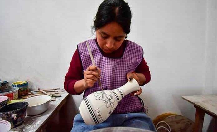 Coordinarán esfuerzos para preservar elaboración de talavera