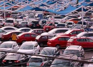 Analizarán sustento legal de iniciativa para estacionamiento gratis en centros comerciales