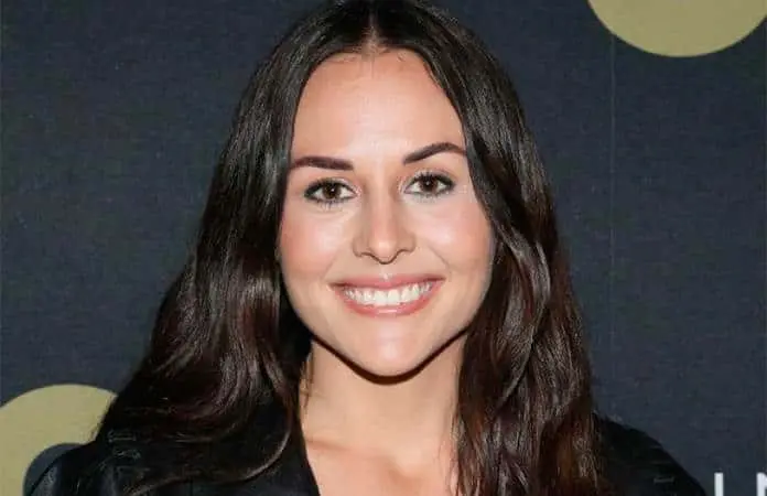 Zuria Vega deslumbra en desfile D&G de Milán Fashion Week 2026