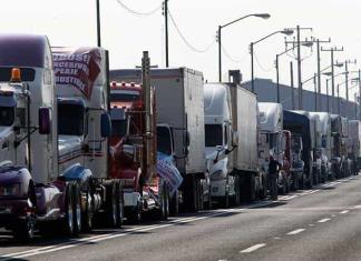 Transportistas celebran suspensión de revisiones exhaustivas en frontera México-Texas