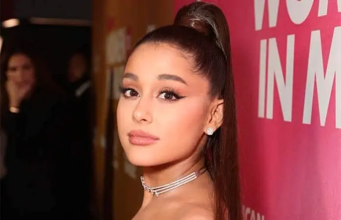 Ariana Grande deja los escenarios