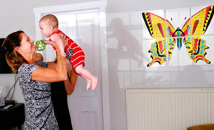 Mujeres ven limitada salud y desarrollo por tiempo dedicado al cuidado de la familia, dice Oxfam