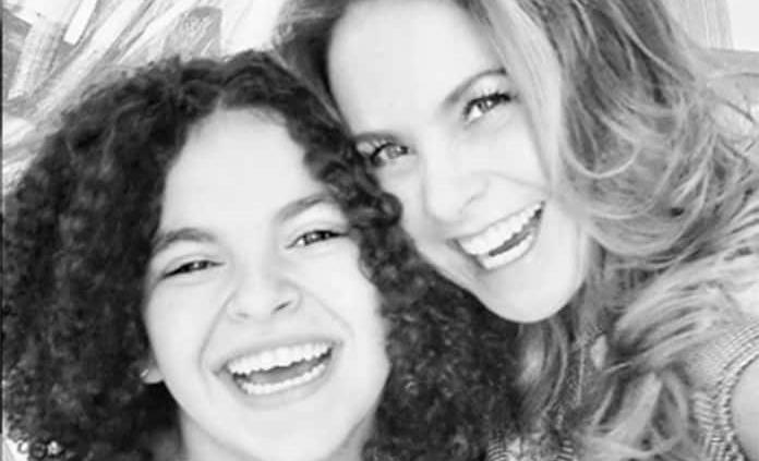 Lucero festeja 15 años de su hija 