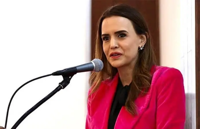 Morena nombra a Clara Luz Flores coordinadora en NL Morena nombra a Clara Luz Flores coordinadora en NL