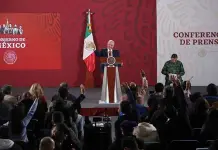 Queremos aut&eacute;ntica democracia; en sus gobiernos era oligarqu&iacute;a: AMLO a expresidentes