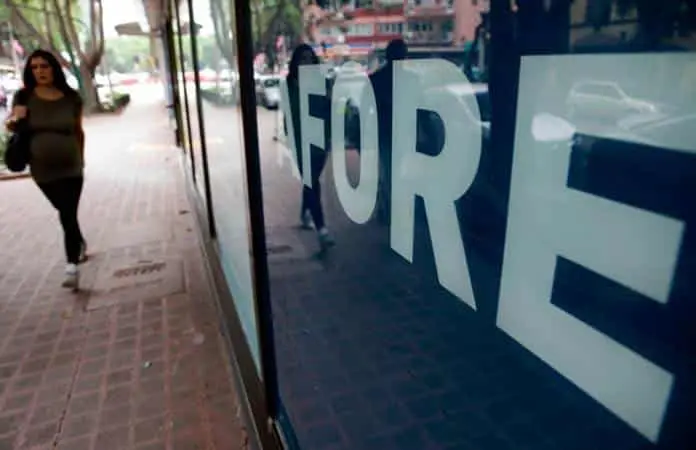 Alistan candados a retiro de dinero de Afores