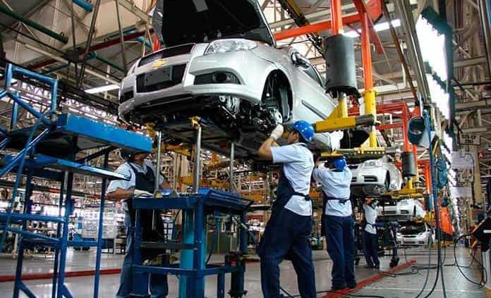 Cae 7.7% la venta de autos el año pasado
