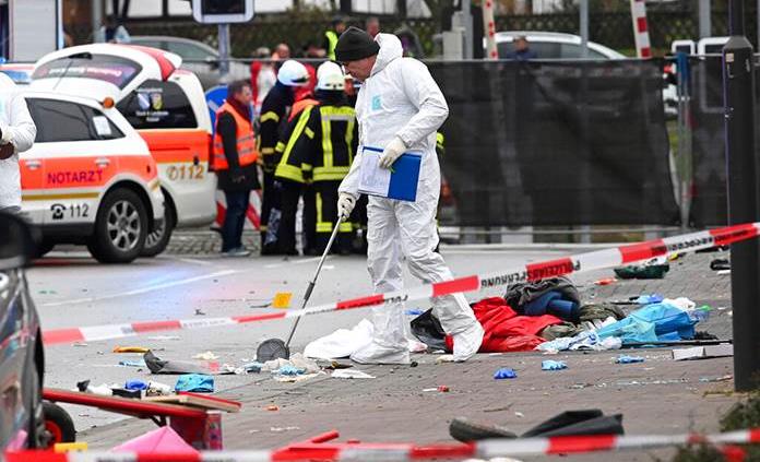 Al menos quince heridos por un atropello masivo en un carnaval en Alemania