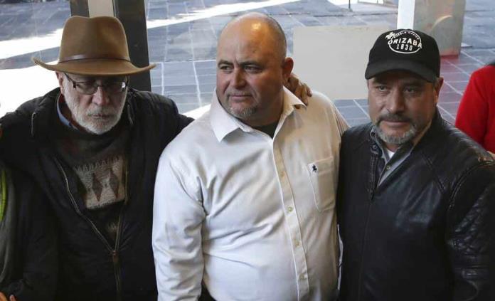 Familia LeBarón encabeza marcha por la justicia y la paz en Puebla