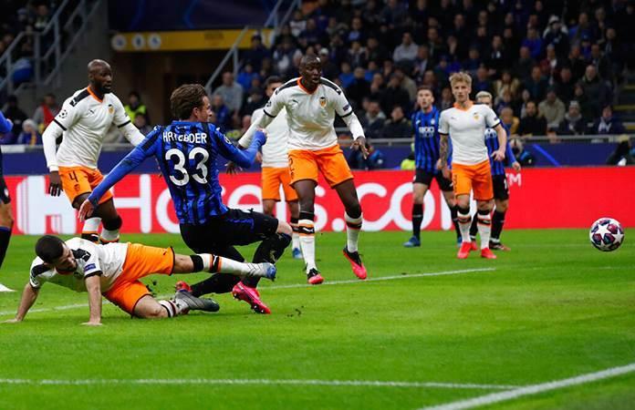 Atalanta se impuso 4-1 al Valencia en el compromiso de ida  / Foto: AP