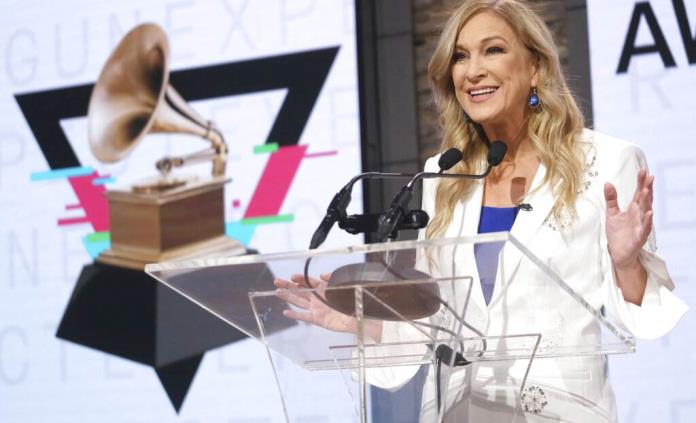 Academia de Grammy despide a presidenta que cuestionó el proceso de nominaciones y denunció acoso