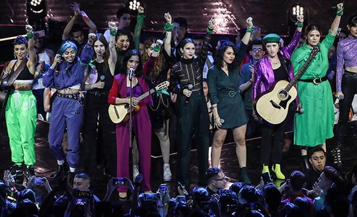 Desde Argentina, Julieta Venegas hará paro y marchara por las mujeres