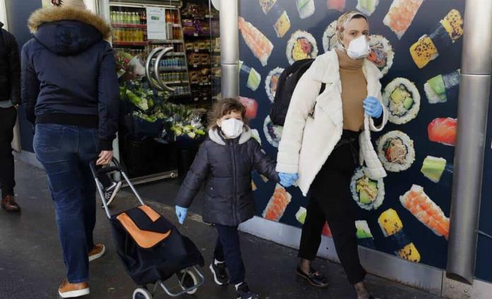 Enfermos deben seguir aislados 15 días después de recuperarse y niños sí corren riesgos ante Covid-19, advierte OMS