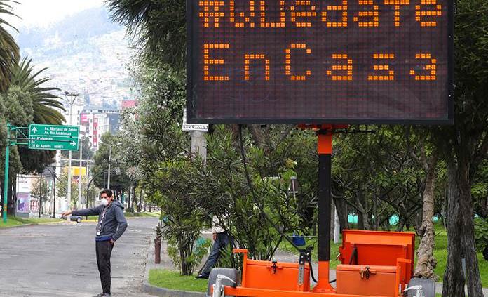 Suman mil 720 fallecidos por coronavirus en España; prorroga 15 días estado de alarma