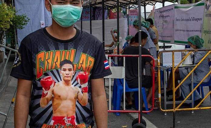 Duelo de kickboxing propaga el coronavirus en Tailandia