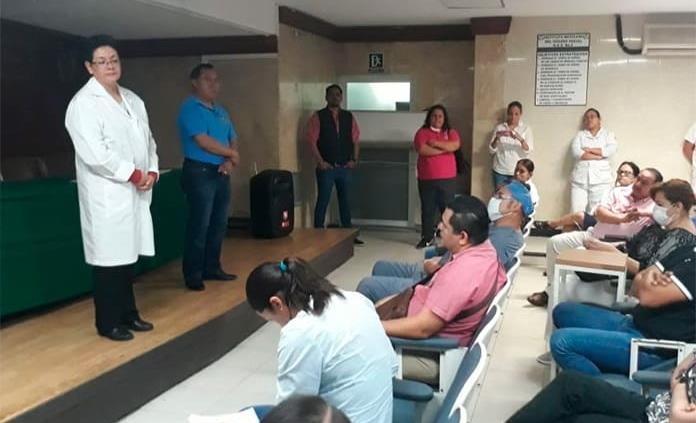 Autoridades del IMSS y personal de la clínica 2 acuerdan estrategia ante el Covid-19