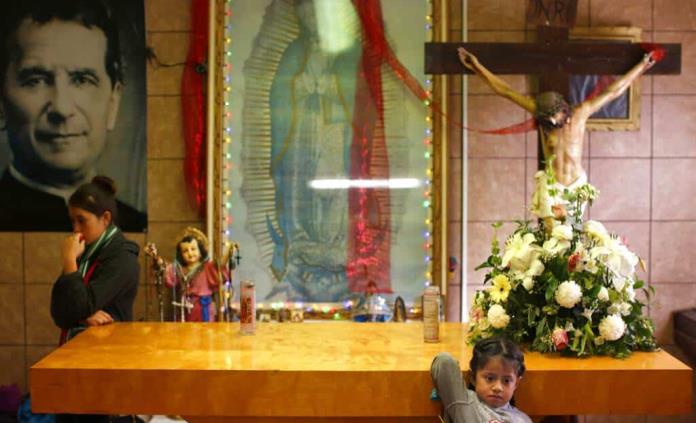 Grupos católicos, agobiados por virus y políticas de Trump