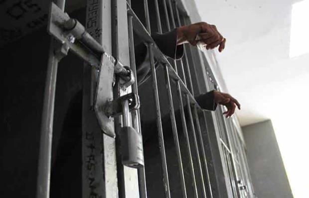 820 internos en penales de SLP votarán en mayo: SSPC