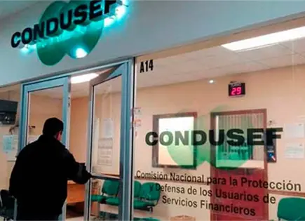 Condusef alerta de extrabajadores que ofrecen servicios de gesti&oacute;n