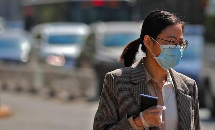 Tercer día sin muertos por COVID-19 en China, que sigue sumando importados