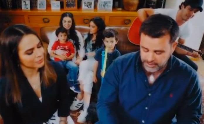 Eduardo Capetillo celebra 50 años cantando La mujer que no soñé (VIDEO)