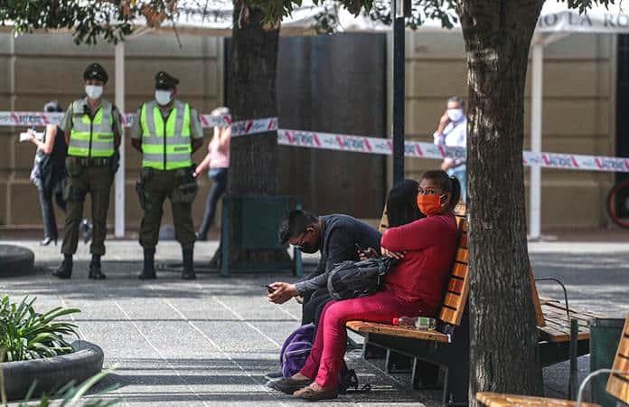 El paseo de la mujer provocó un operativo policial para detenerla / Foto: AP