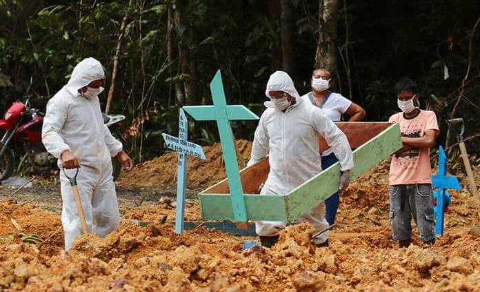 Al corte, 165 mil 106 fallecimientos en el mundo por COVID-19