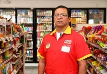 Oxxo envi&oacute; a casa a 17 mil colaboradores vulnerables, sin afectar sus sueldos