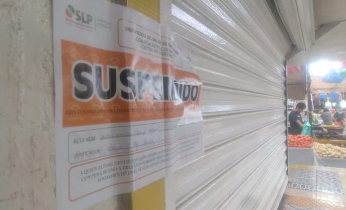 Clausuran local de venta de barbacoa en el mercado República, por incumplir con la sana distancia