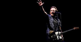 Pearl Jam lleva su música al cine
