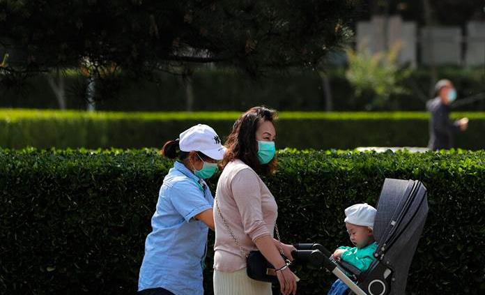 China reporta sólo 3 nuevos casos de coronavirus