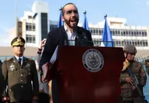 Fiscal&iacute;a de El Salvador acusa formalmente a excomisionado presidencial por delito de cohecho