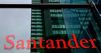 Ganancias de Santander bajan 9.9%