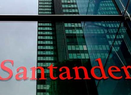 Ganancias de Santander bajan 9.9%