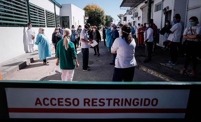 Ni héroes ni kamikazes, el personal de salud argentino sufre desgaste físico y anímico con un sueldo ínfimo