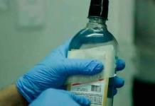 Cárcel para siete acusados de envenenar a 44 personas con bebidas contaminadas con etanol en Rusia