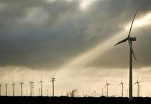 La UE advierte un freno de la inversión privada en energías renovables en México