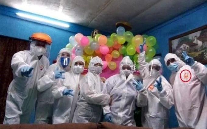 Enfermeros hacen fiesta con equipo de protección donado para combatir el Covid en Veracruz