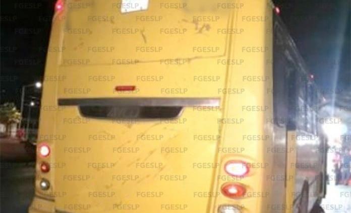 Sujeto conducía un camión del transporte público con reporte de robo; fue detenido