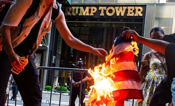 Trump llama a Nueva York un agujero infernal del que todo el mundo se va