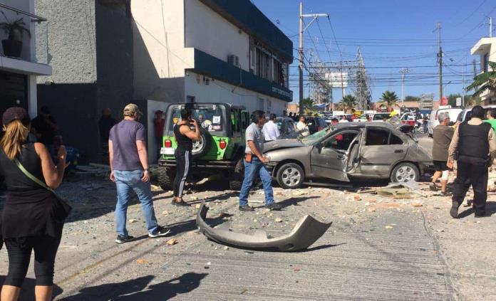 Explosión afectó 40 inmuebles en Lomas; hay dos lesionados