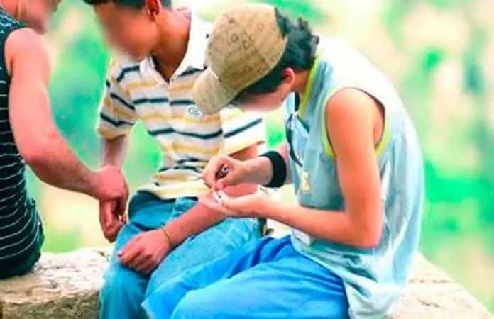 Adicciones en SLP ahora afectan a adolescentes desde los 13 años