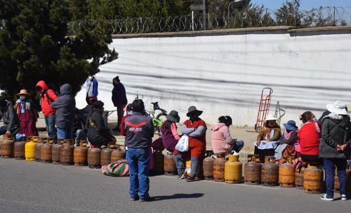 Un contagio masivo por COVID-19 en una planta de gas causa escasez en La Paz