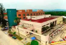 Usuarios del IMSS en Ciudad Valles denuncian falta de aire acondicionado en plena ola de calor