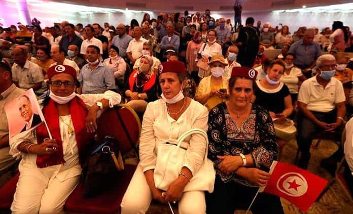 Túnez celebra su propio día de la mujer entre críticas feministas