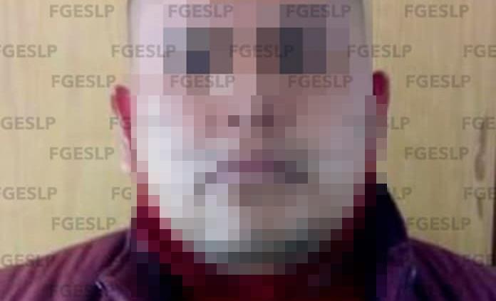 Arrestan a hombre por presuntas lesiones y amenazas en bar del centro