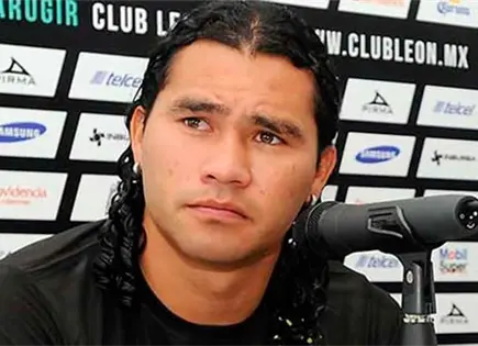 El Gullit Peña se registra con Morena para buscar la alcaldía de León El Gullit Peña se registra con Morena para buscar la alcaldía de León