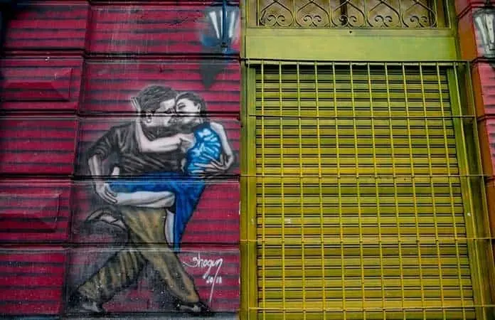 Bailar: una actividad con grandes beneficios para la salud